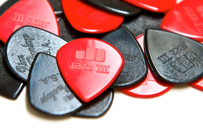 Plektrum hårda Jazz III röd