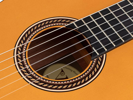 Gitarr Nylonsträngad Valencia 204 4/4
